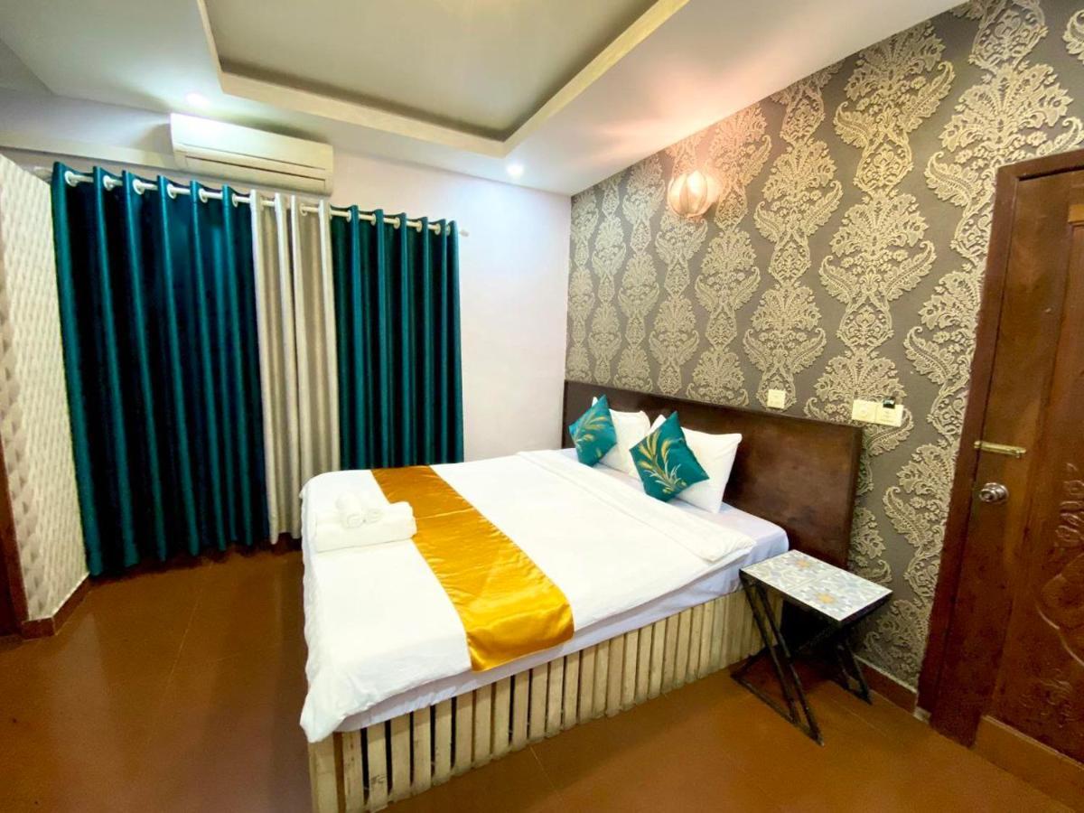 Moonlight Villa Phnom Penh Exterior foto